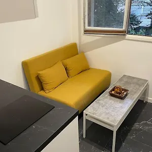 Studette Cosy Entierement Renovee Appartement